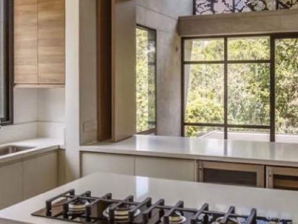 5819F41D-A6CE-4317-8B13-FEF554E3212D