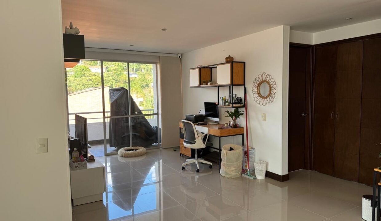 Casa En Venta En El Escobero, Envigado