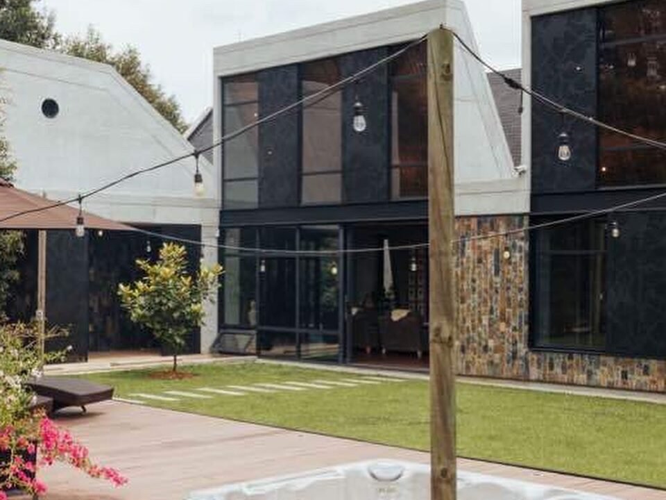 9347C4BC-9A78-4B95-AAB7-42DE69B89B0C