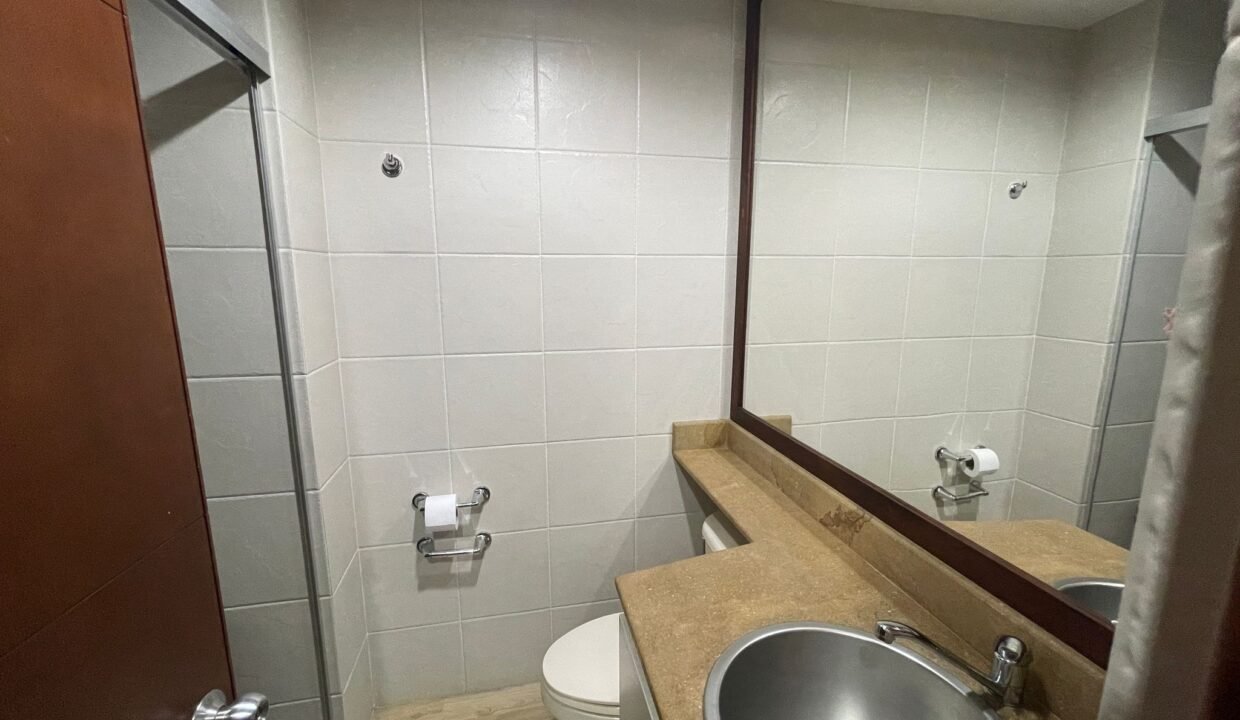 Apartamento en Venta en El Tesoro Medellín (1)