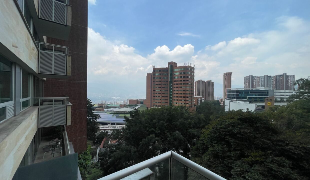 Apatamento en Venta en Medellin El Poblado El Tesoro (12)