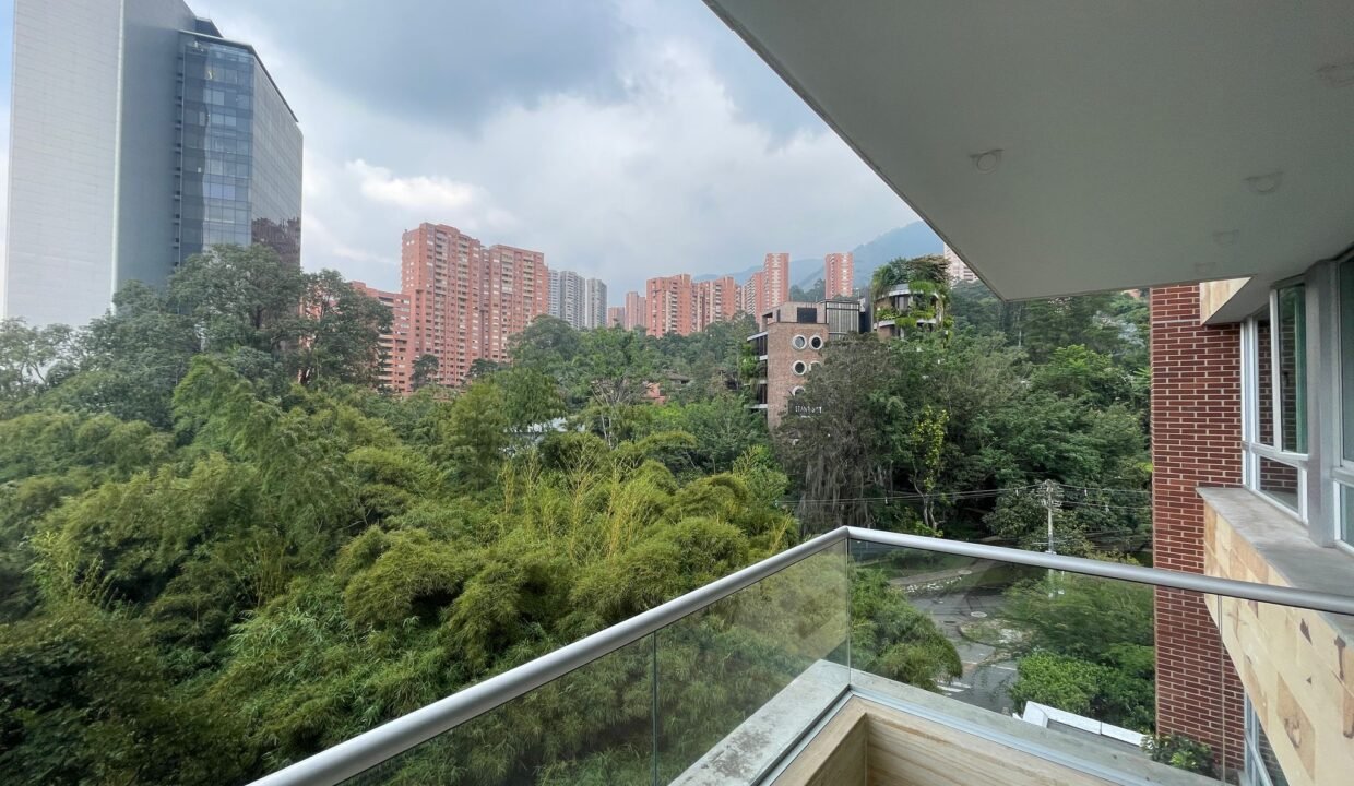 Apatamento en Venta en Medellin El Poblado El Tesoro (15)