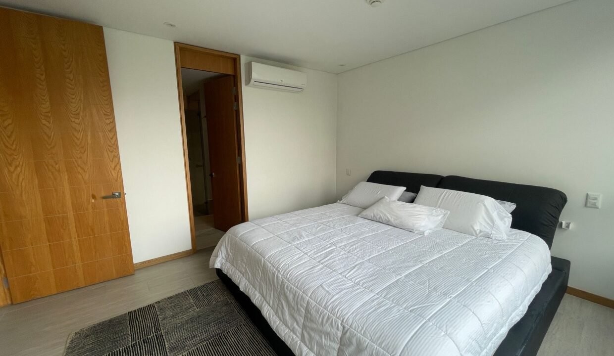 Apatamento en Venta en Medellin El Poblado El Tesoro (4)