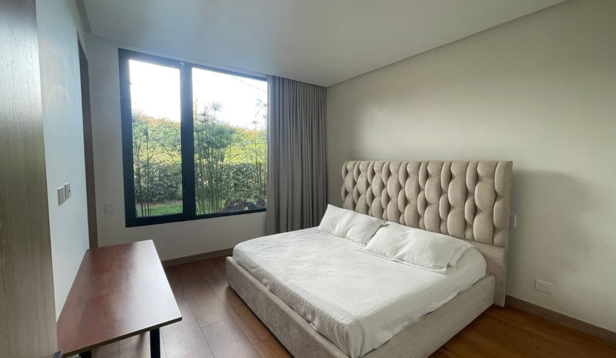 Casa En Venta de Lujo en El Alto de Las Palmas Medellin (18)