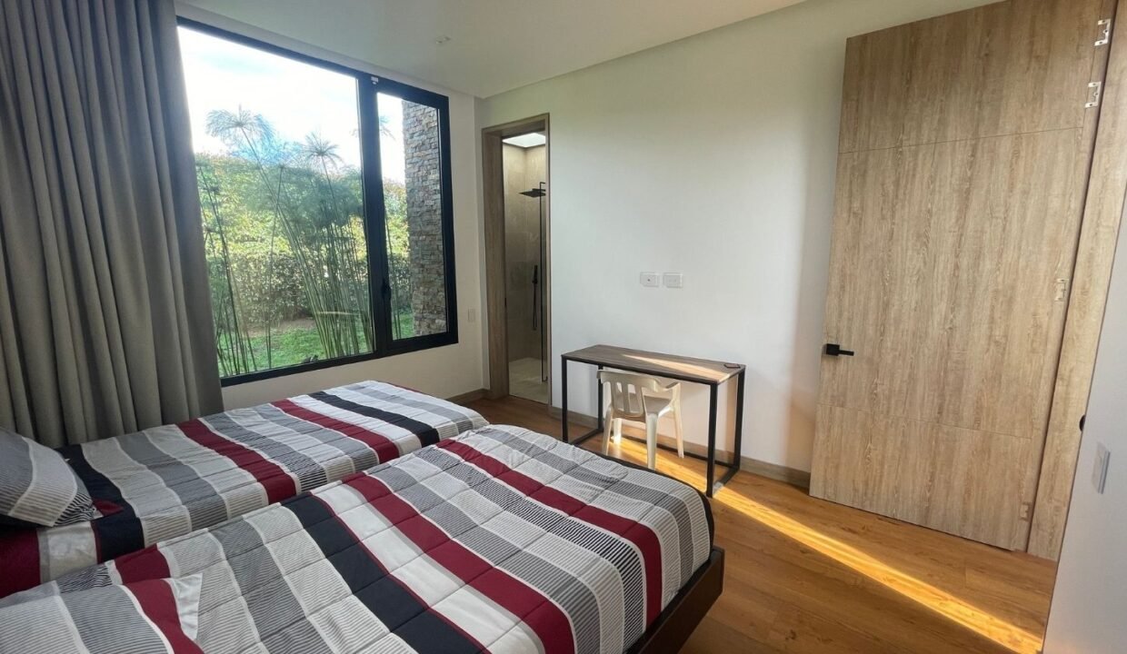 Casa En Venta de Lujo en El Alto de Las Palmas Medellin (28)