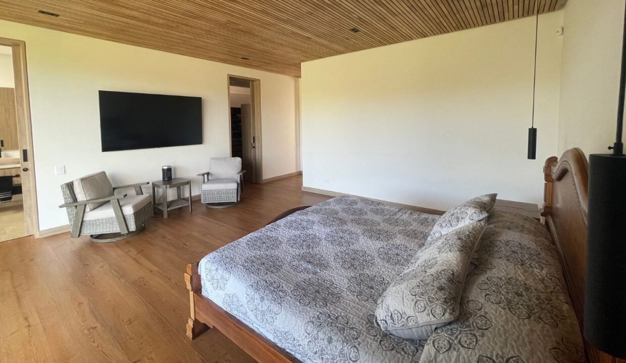 Casa En Venta de Lujo en El Alto de Las Palmas Medellin (37)