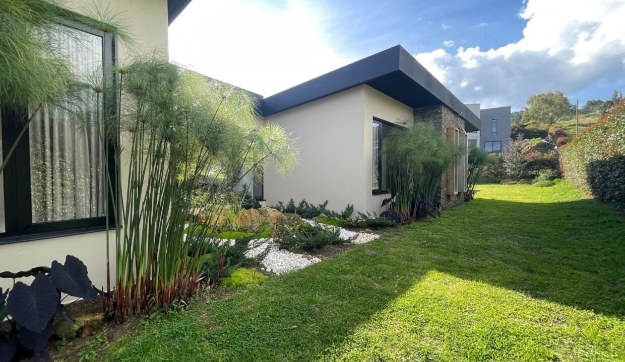 Casa En Venta de Lujo en El Alto de Las Palmas Medellin (45)