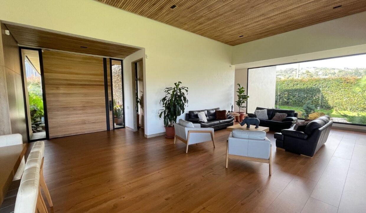 Casa En Venta de Lujo en El Alto de Las Palmas Medellin (6)