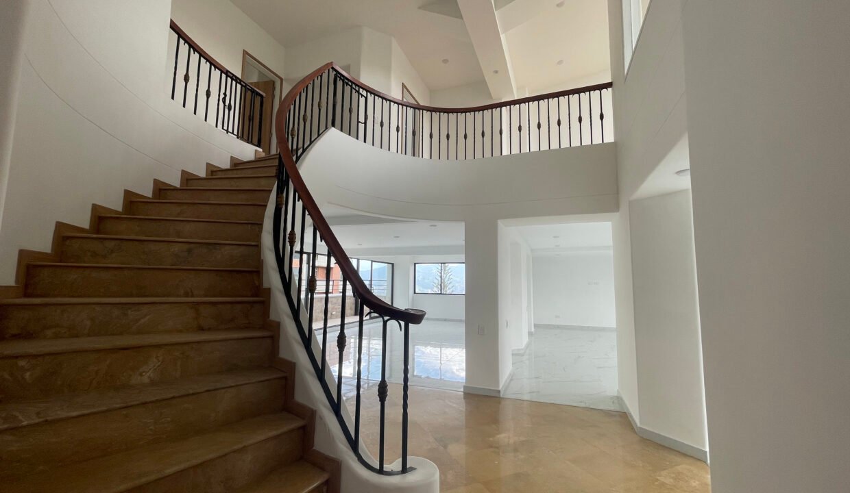 Penthouse Duplex de Lujo en Venta en El Poblado (2)