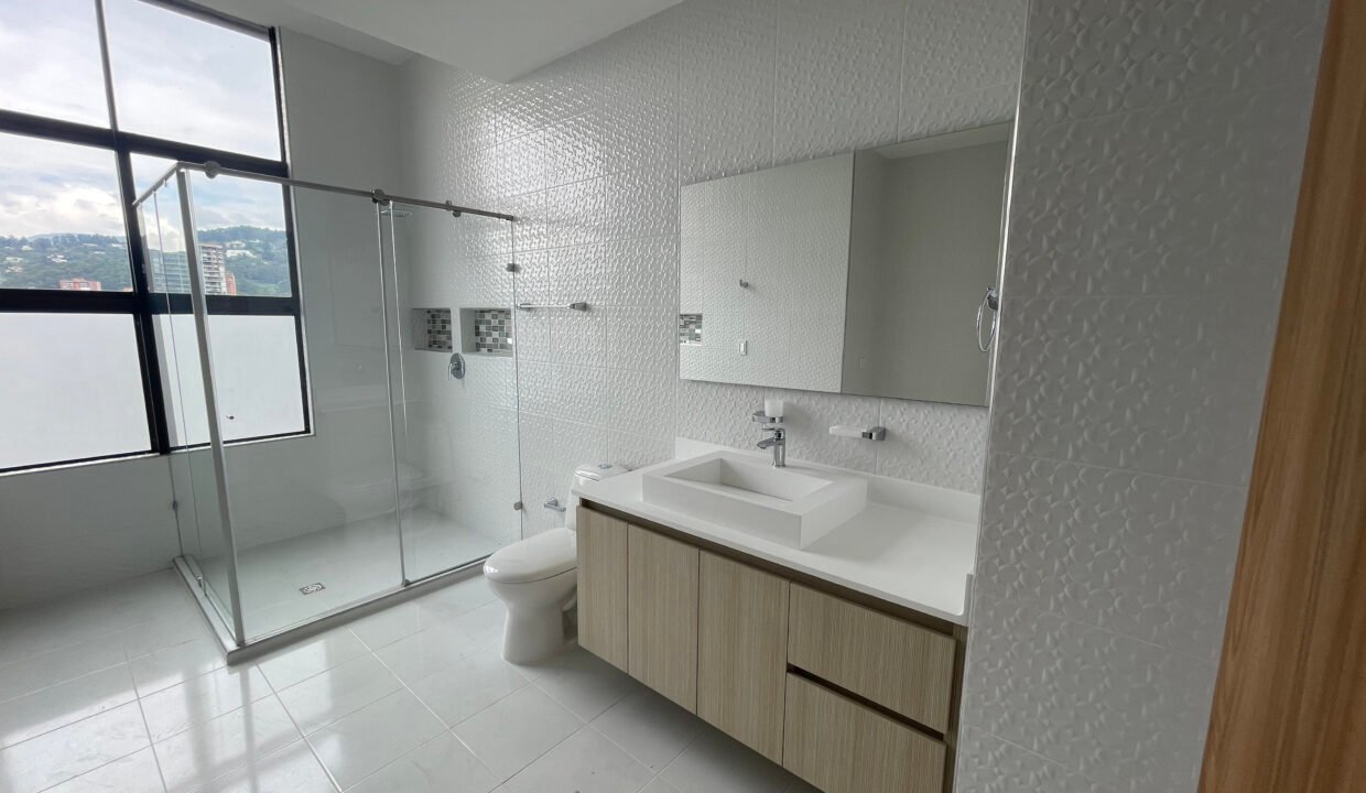 Penthouse Duplex de Lujo en Venta en El Poblado (34)