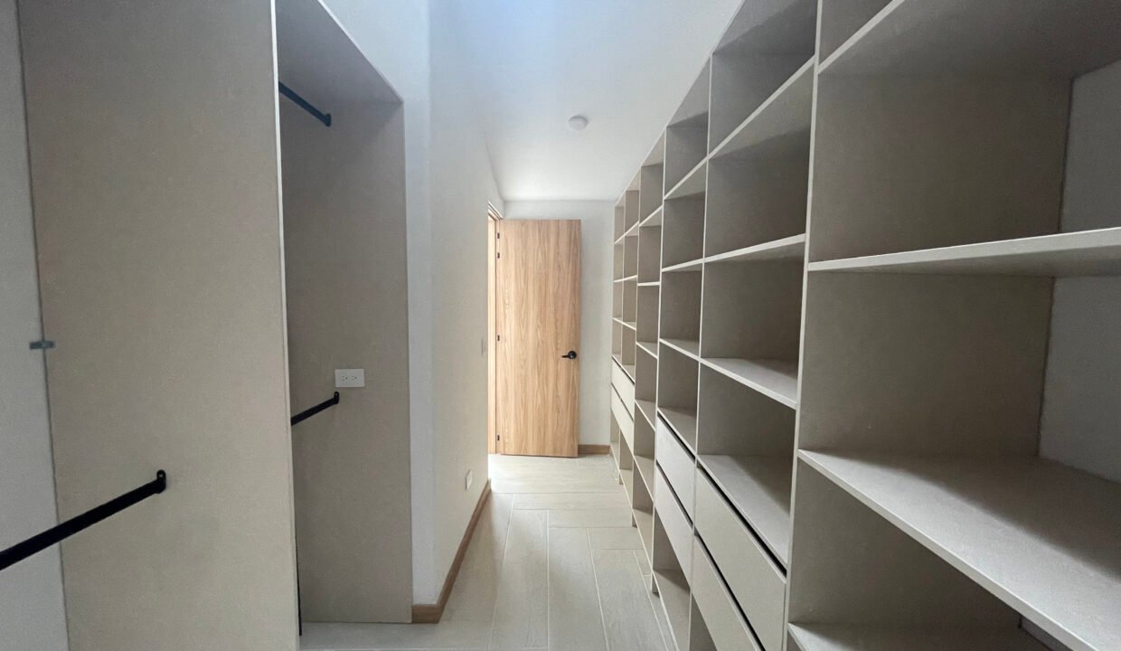 Penthouse Duplex de Lujo en Venta en El Poblado (35)