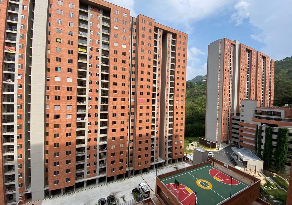 WhatsApp Image 2022-12-15 at 1.50.26 PM (6)