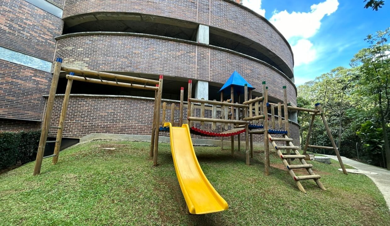 WhatsApp Image 2023-08-14 at 10.39.28 AM