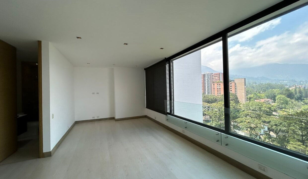 WhatsApp Image 2024-04-01 at 2.46.05 PM (3)